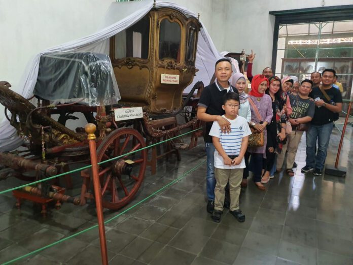 Ketum DPP IPHI Bersama Pengurus DPD IPHI Jatim Ketum DPP IPHI Bersama Pengurus DPD IPHI Jatim