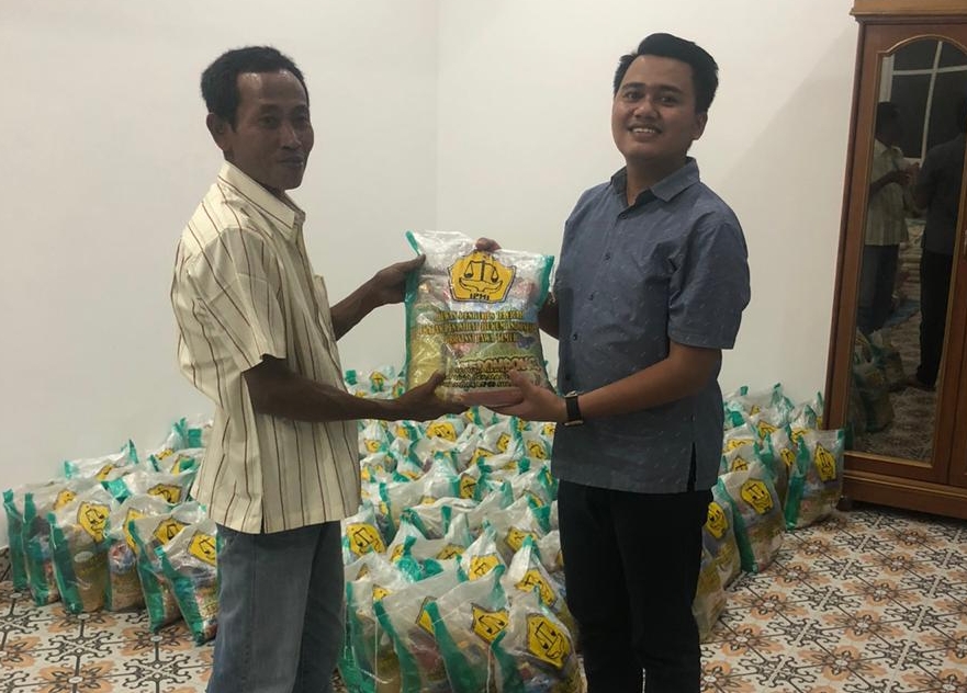 Pembagian Peket Sembako Dari IPHI Dan KAI