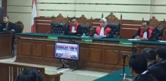Sidang Korupsi Dam Kali Bentak Blitar, Hakim Ancam Tetapkan Saksi Jadi Tersangka!